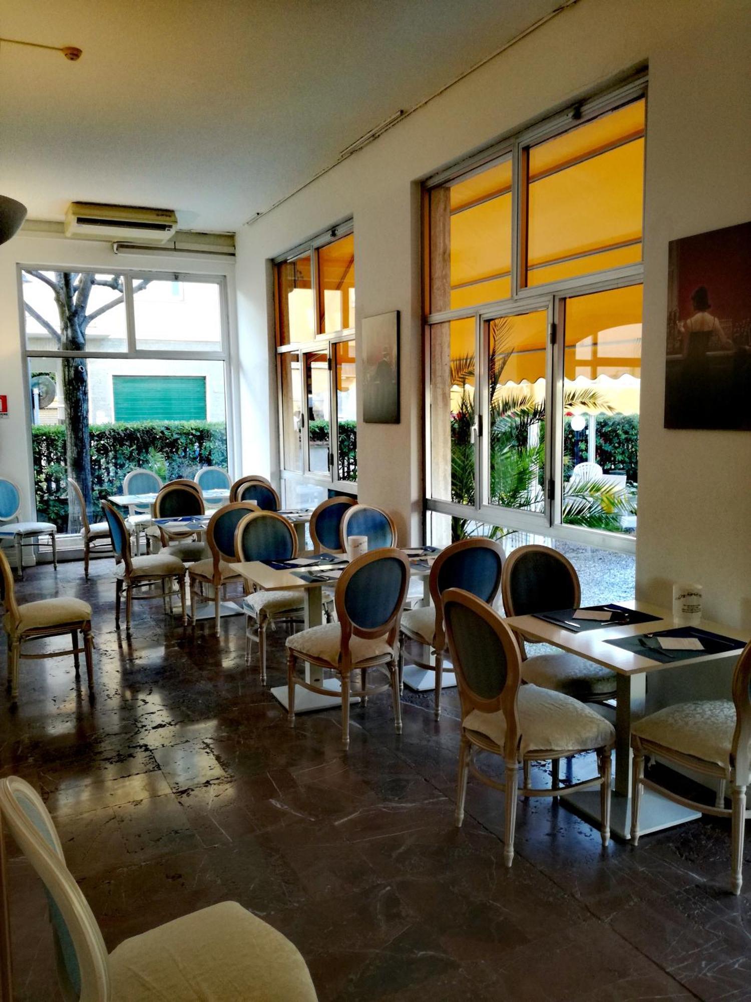 Hotel Giulia Marina di Massa Exterior foto