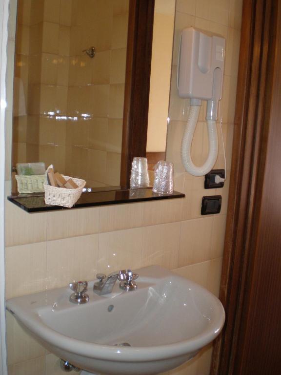 Hotel Giulia Marina di Massa Habitación foto